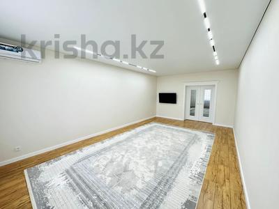 3-комнатная квартира · 113.7 м² · 5/5 этаж, мкр. Алтын орда, Тауелсиздик за 45 млн 〒 в Актобе