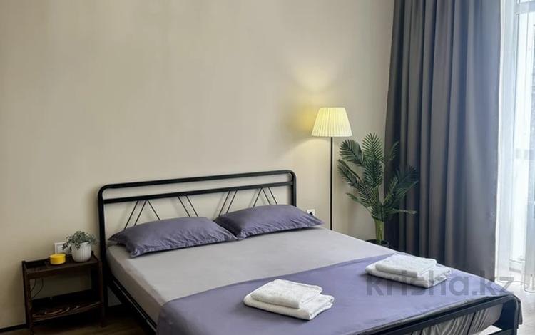 1-комнатная квартира · 54 м² · 10/10 этаж, мкр Юго-Восток, Строителей 28/3 — Шахтеров, строителей за 18 000 ₸ в Караганде, Казыбек би р-н — фото 46