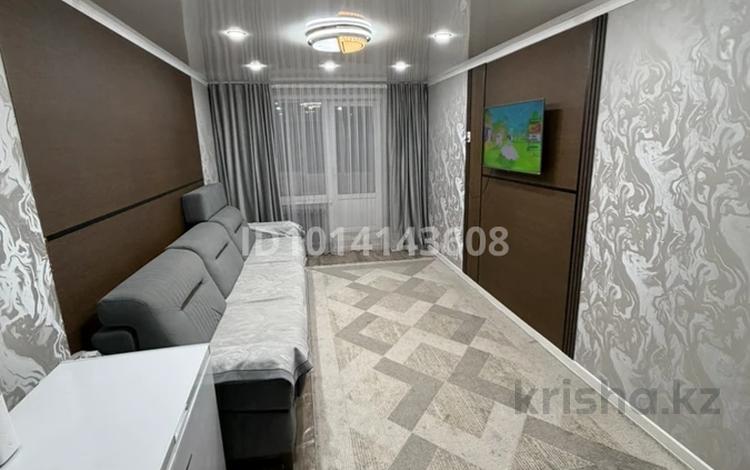 3-комнатная квартира · 60 м² · 2/5 этаж, Юность 27 за 200 000 ₸ в Семее — фото 2