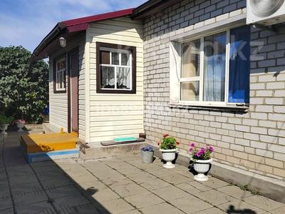 Продажа домов и дачи в Павлодарской обл.: Отдельный дом · 4 комнаты · 92.4 м² · 6 сот., 3 линейный проезд 2 за 38 млн 〒 Отдельный дом · 4 комнаты · 92.4 м² · 6 сот., 3 линейный проезд 2 за 38 млн 〒 в Экибастузе