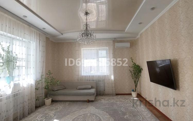 Отдельный дом · 4 комнаты · 150 м² · 15 сот., Кезбаева — Теңіз жағасында за 180 000 ₸ в  — фото 2