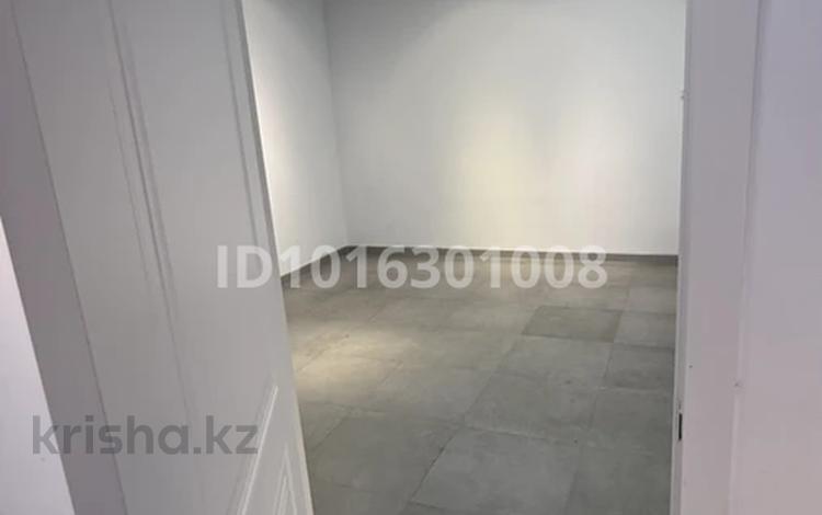 4 бөлме · 120 м², 16-ш/а. 86/1, бағасы: 100 000 ₸ в Актау, 16-й мкр  — фото 2