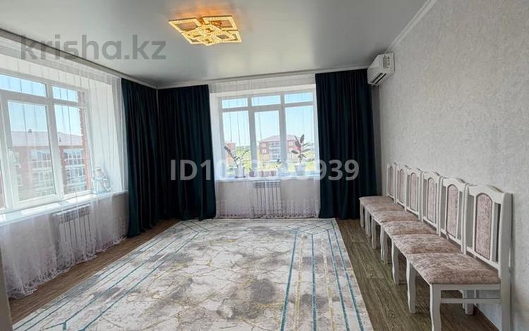 3-комнатная квартира · 105 м² · 3/3 этаж, ул Жаркын 7 за 23 млн ₸ в Подстепном — фото 3