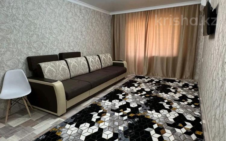 2-бөлмелі пәтер · 45 м² · 5/5 қабат, улица Казыбек би 103 — Абая, бағасы: 16 000 〒 в Таразе — фото 17