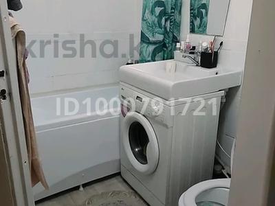 Аренда квартир в Карагандинской обл.: 1-комнатная квартира · 36 м² · 7/9 этаж · помесячно, мкр Юго-Восток, Университетская — Университетская за 140 000 〒 1-комнатная квартира · 36 м² · 7/9 этаж · помесячно, мкр Юго-Восток, Университетская — Университетская за 140 000 〒 в Караганде, Казыбек би р-н