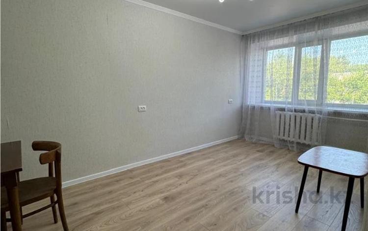 1-комнатная квартира · 30 м² · 2/5 этаж, мкр Новый Город, пр. Н.Абдирова за 13.5 млн ₸ в Караганде, Казыбек би р-н — фото 10