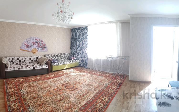 1-комнатная квартира, 36 м², 1/9 этаж посуточно, 7мкр за 7 000 〒 в Степногорске — фото 2