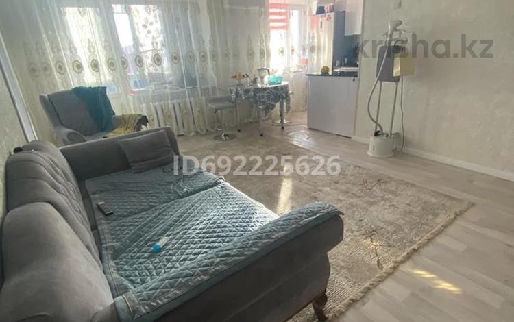 3-комнатная квартира · 44.4 м² · 4/4 этаж, Бауржана Момышулы 22 за 12 млн ₸ в Экибастузе — фото 3