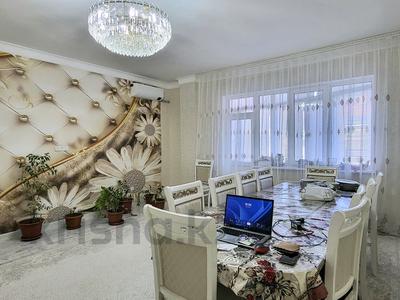 Пәтерлер в Атырауской обл.: 3-бөлмелі пәтер · 134.1 м² · 4/9 қабат, Сатпаева 35, бағасы: 55 млн 〒 3-бөлмелі пәтер · 134.1 м² · 4/9 қабат, Сатпаева 35, бағасы: 55 млн 〒 в Атырау