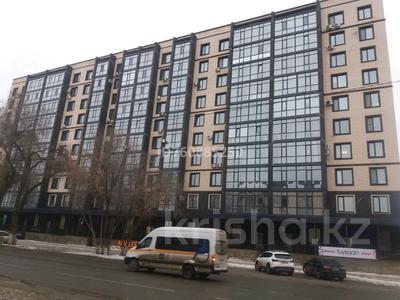 Пәтерлер в Западно-Казахстанской обл.: 2-бөлмелі пәтер · 70 м² · 2/10 қабат, Сарайшык 79 — Курмангазы, бағасы: 30.5 млн 〒 2-бөлмелі пәтер · 70 м² · 2/10 қабат, Сарайшык 79 — Курмангазы, бағасы: 30.5 млн 〒 в Уральске, мкр Школьник