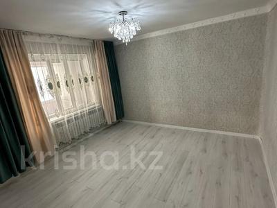 1-бөлмелі пәтер · 37 м² · 7/12 қабат, мкр Аксай-1А — Толе би - Момышулы, бағасы: 27.7 млн ₸ в Алматы, Ауэзовский р-н