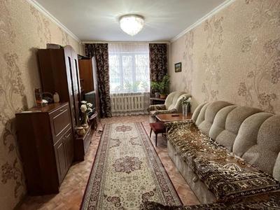 2-комнатная квартира, 43.8 м², 1/5 этаж, Есет батыра за 13.3 млн 〒 в Актобе