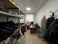 Офисы, магазины и бутики, склады, общепит · 880 м² за 282 млн ₸ в Караганде, Казыбек би р-н — фото 42