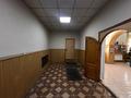 Офисы, магазины и бутики, склады, общепит · 880 м² за 282 млн ₸ в Караганде, Казыбек би р-н — фото 77
