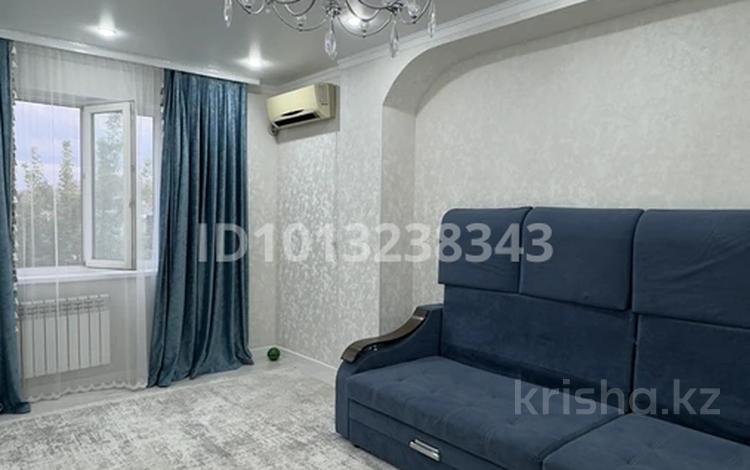 2-бөлмелі пәтер · 90 м² · 3/10 қабат, мкр. Алтын орда 58/6, бағасы: 37 млн ₸ в Актобе — фото 2