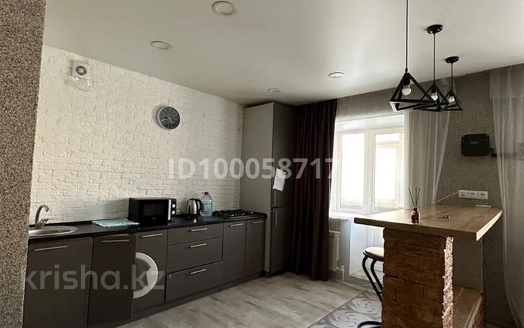 1-бөлмелі пәтер · 48 м² · 4/9 қабат, мкр Болашак 131, бағасы: 10 000 ₸ в Актобе — фото 2