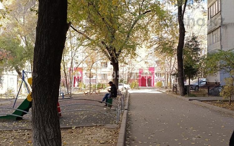2-бөлмелі пәтер · 54 м² · 3/5 қабат, мкр Аксай-5 — Момышулы Улугбека, бағасы: 260 000 ₸ в Алматы, Ауэзовский р-н — фото 2