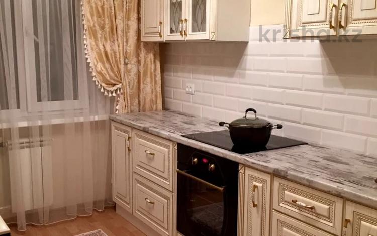 3-бөлмелі пәтер · 68 м² · 8/9 қабат, Камзина 68, бағасы: 30.2 млн ₸ в Павлодаре — фото 7