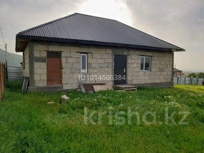Отдельный дом · 3 комнаты · 67.3 м² · 8 сот., Көкжиек 74 за 10 млн ₸ в 