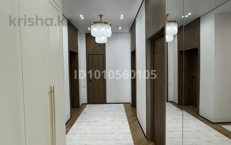 3-комнатная квартира · 110 м² · 4/5 этаж, мкр. Алтын орда, ул. Тауелсиздик 11а за 58 млн ₸ в Актобе — фото 2