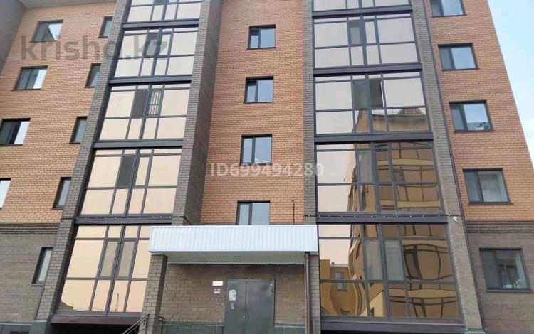 2-комнатная квартира · 75 м² · 3/9 этаж, ЖК Абай 70/1 — Назарбаева за 15 000 ₸ в Кокшетау — фото 6