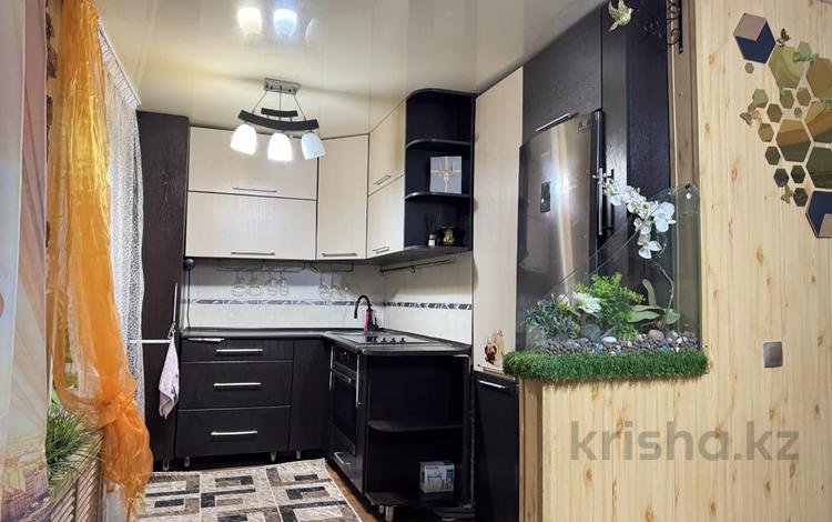 4-комнатная квартира · 72 м² · 9/10 этаж, мкр Юго-Восток, Строителей за 28.5 млн ₸ в Караганде, Казыбек би р-н — фото 5