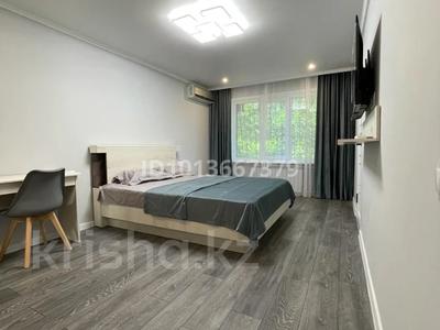 1-комнатная квартира · 30 м² · 1/4 этаж, Айтеке би 198 — Нурмакова за 260 000 ₸ в Алматы, Алмалинский р-н
