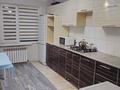 2-комнатная квартира · 60 м² · 2/5 этаж, мкр Нурсая, Мкрн Нурсая за 180 000 ₸ в Атырау — фото 3