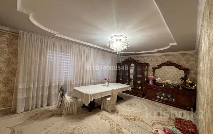 Отдельный дом · 4 комнаты · 250 м² · 25 сот., Саяжай 65 за 16 млн ₸ в Жанаозен — фото 2