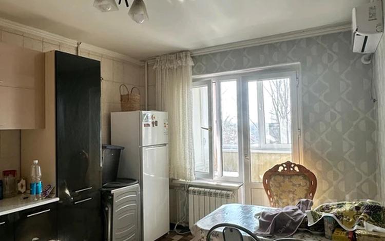 2-бөлмелі пәтер · 50 м² · 4/5 қабат, мкр Мамыр-7 6, бағасы: 38 млн ₸ в Алматы, Ауэзовский р-н — фото 2