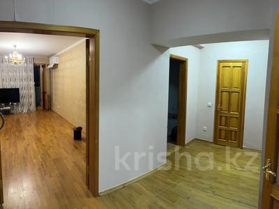 4-бөлмелі пәтер · 90 м² · 5/5 қабат, мкр Коктем-1, Маркова 39, бағасы: 80 млн 〒 в Алматы, Бостандыкский р-н