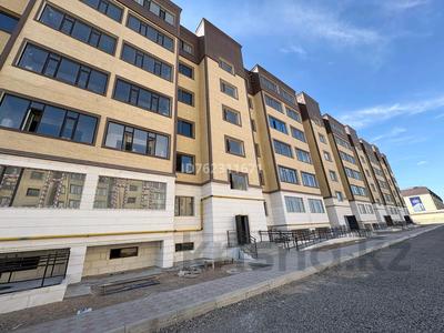 4-комнатная квартира · 120 м² · 1/6 этаж, Торегали Кадыров 55а — 7 мкр 3 дом за 27.5 млн 〒 в Жанаозен