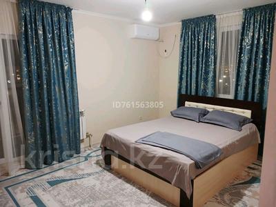 2-комнатная квартира · 60 м² · 8/12 этаж, 9 30/1 — Магазин "На Рахате" за 10 000 〒 в Туркестане