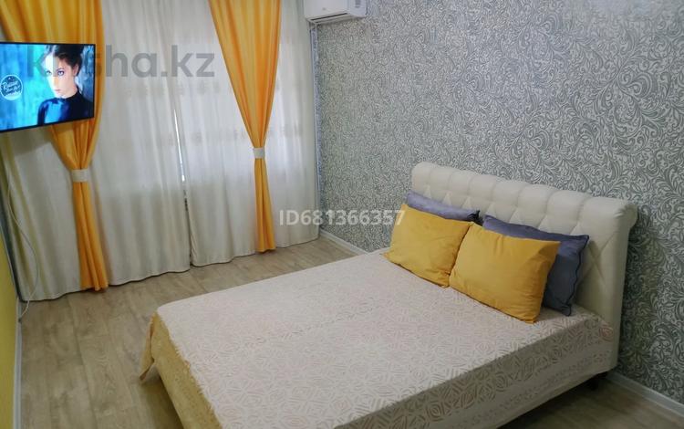 1-комнатная квартира · 40 м² · 6/6 этаж, Сергей Тюленина 6 — проспект Абулхаир хана за 10 000 〒 в Уральске — фото 2