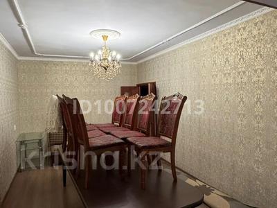 5-комнатная квартира · 100 м² · 4 этаж, Сыпатай батыр 2 б — Возле Гранд Базара за 150 000 〒 в Таразе