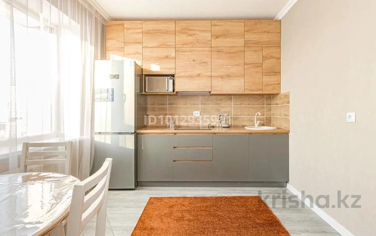 1-комнатная квартира · 40 м² · 7/9 этаж, Толе би 57 за 250 000 ₸ в Астане, Нура р-н — фото 2