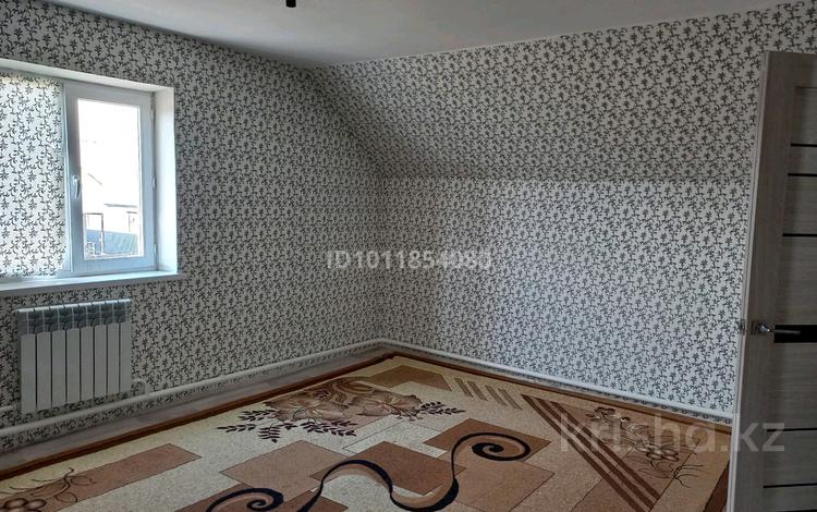 Отдельный дом · 7 комнат · 180 м² · 8 сот., ул. Каратау 20 за 40 млн ₸ в Уральске, мкр Школьник — фото 2