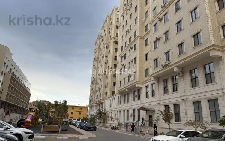 2-комнатная квартира · 70 м² · 11/12 этаж, 17-й мкр 113 за 180 000 ₸ в Актау — фото 2