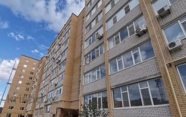 1-комнатная квартира, 55 м², 4/5 этаж, Алтын Орда (бывш Батыс-2) за 13.3 млн 〒 в Актобе — фото 12