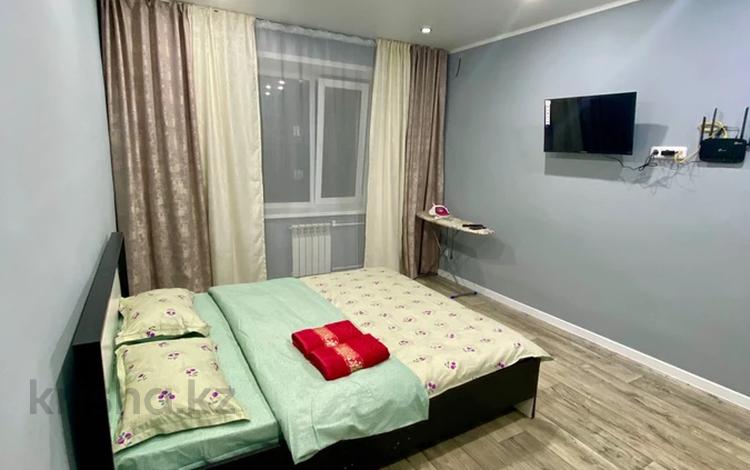 1-комнатная квартира · 59 м² · 8/9 этаж, Монкеулы 97/4 — Жекпе Жек, СХИ, Алтындар, ТД Көктем за 10 000 ₸ в Уральске — фото 2