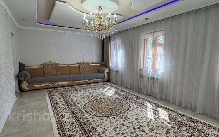 Жеке үй · 4 бөлме · 130 м² · 7 жүзд., Керей хана 138, бағасы: 35 млн ₸ в Актобе, мкр. Курмыш — фото 2