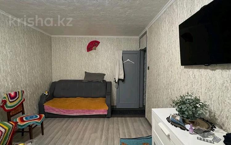 2-бөлмелі пәтер · 43 м² · 2/5 қабат, 343 квартал — 343 квартал, бағасы: 15.5 млн ₸ в Семее — фото 2