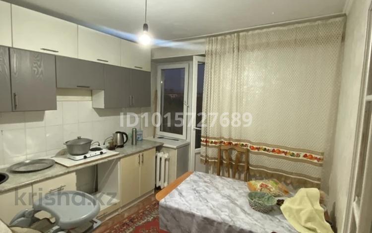 2-комнатная квартира · 46 м² · 5/5 этаж, 45А 39 — 12 14 школа той март за 14.5 млн ₸ в Талдыкоргане, мкр Самал — фото 2