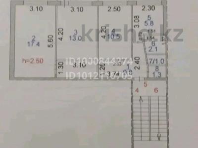 3-бөлмелі пәтер · 62 м² · 2/5 қабат, Майкудук, Майкудук, 16й микрорайон 49, бағасы: 13.5 млн ₸ в Караганде, Алихана Бокейханова р-н