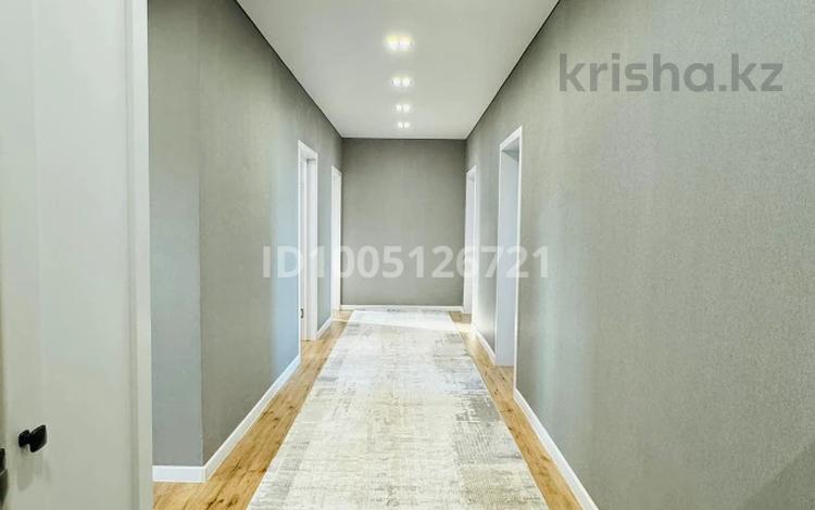 4-комнатная квартира · 130 м² · 5/5 этаж, Квартал Авиагородок 1К — Областной диагностический центр, it -школа 72, офис Казаэронавигация за 42 млн ₸ в Актобе, мкр Авиатор — фото 14