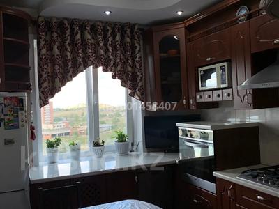 Продажа квартир в Акмолинской обл.: 4-комнатная квартира · 80 м² · 7/9 этаж, 9мкр за 18 млн 〒 4-комнатная квартира · 80 м² · 7/9 этаж, 9мкр за 18 млн 〒 в Степногорске