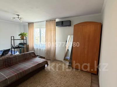 1-комнатная квартира · 33 м² · 5/5 этаж, мкр №5 25 — Абая-Алтынсарина за 250 000 ₸ в Алматы, Ауэзовский р-н