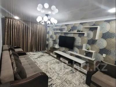 3-комнатная квартира · 80 м² · 5/5 этаж, Каратал 42 за 300 000 〒 в Талдыкоргане