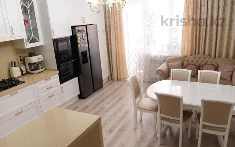 4-бөлмелі пәтер · 131 м² · 4/9 қабат, Береке шағын ауданы 53, бағасы: 56 млн ₸ в Костанае, Микрорайон Береке — фото 2