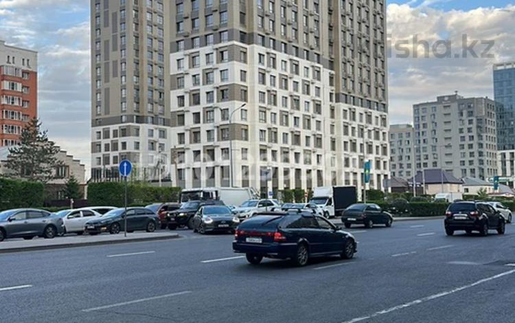 3-комнатная квартира · 88.4 м² · 11/16 этаж, Тауелсиздик 38/4 — Б. Момышулы за 60.5 млн ₸ в Астане, Алматы р-н — фото 2